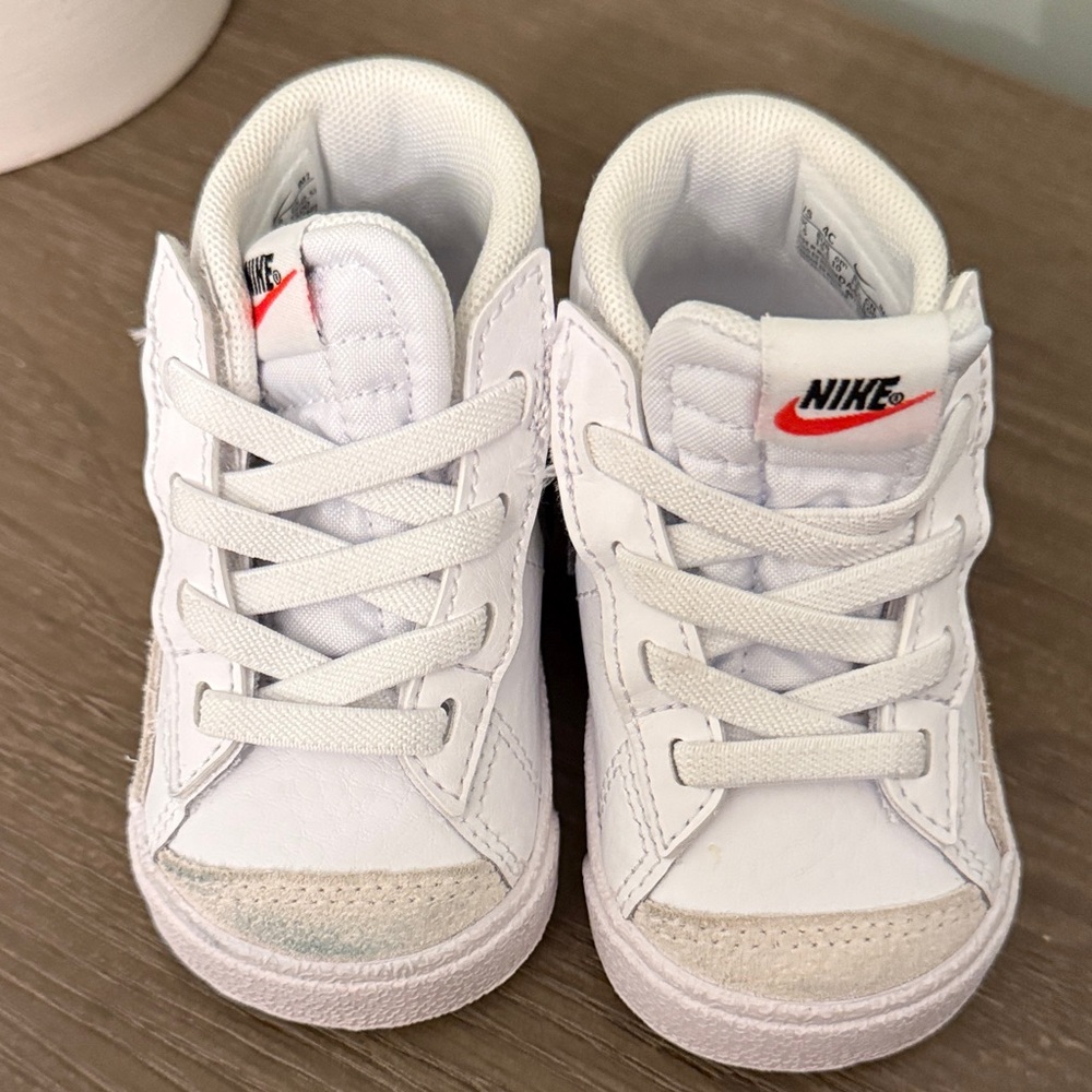 Nike Kids White and Red Sneakers